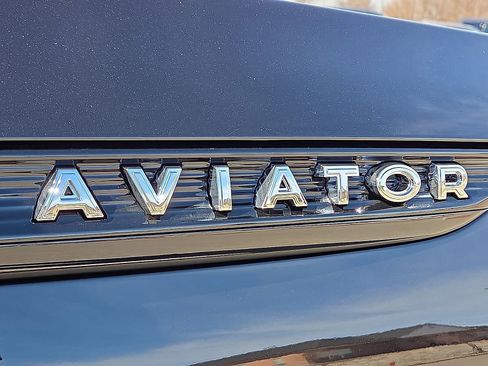 New 2026 Lincoln Aviator Reserve image 8