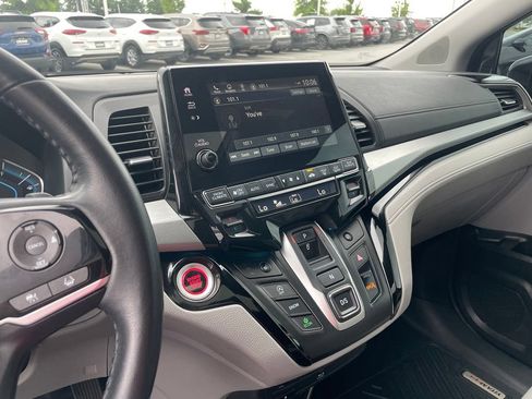 Used 2023 Honda Odyssey Touring image 15