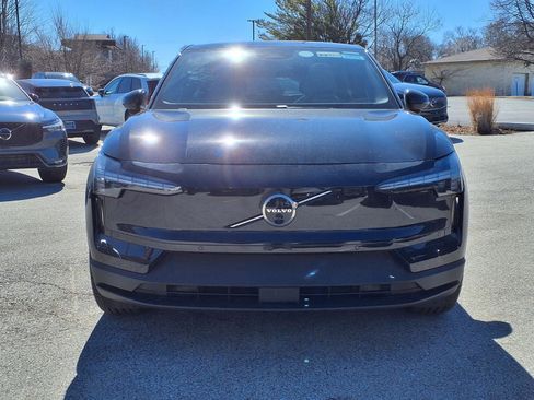 New 2026 Volvo EX30 Ultra w/ Protection Package image 2