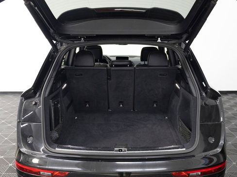 Used 2020 Audi SQ5 Premium Plus image 25