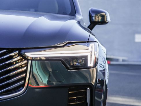 New 2026 Volvo XC90 B5 Plus w/ Protection Package image 10