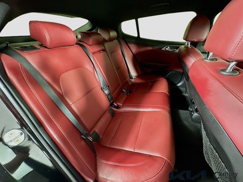 Used 2020 Kia Stinger GT image 25