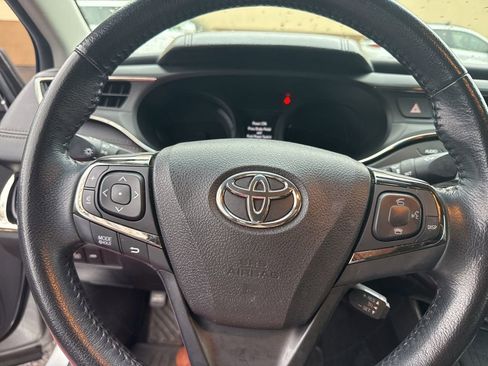 Used 2016 Toyota Avalon XLE Premium image 4