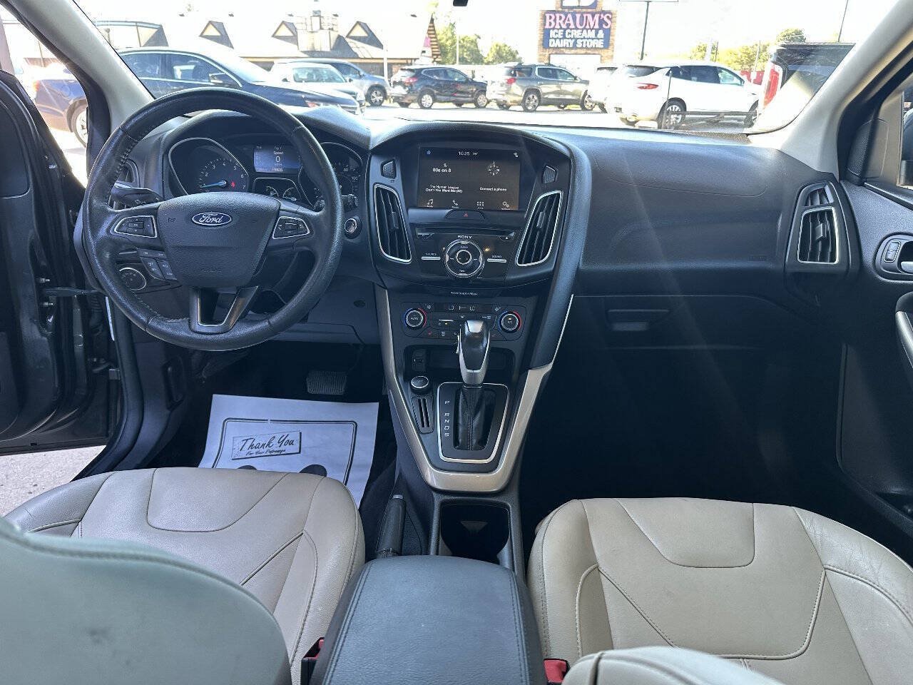 Used 2016 Ford Focus Titanium FWD image 17