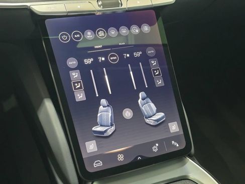 Used 2025 Lucid Air Touring AWD/4WD image 14