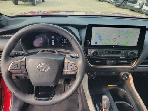 Used 2025 Toyota Grand Highlander AWD Hybrid image 15