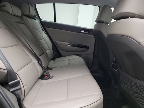 Used 2019 Kia Sportage EX w/ EX Premium Package image 19