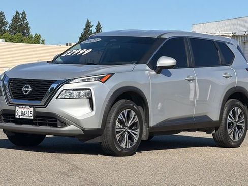 Used 2023 Nissan Rogue SV FWD image 8