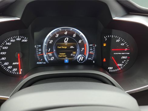 Used 2017 Chevrolet Corvette Stingray Coupe w/ 1LT image 28