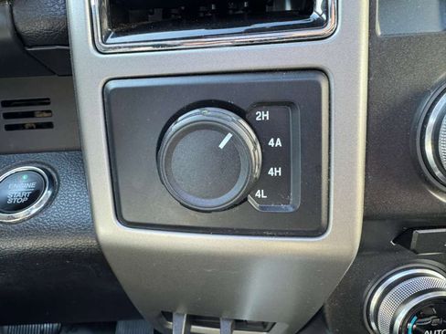 Used 2018 Ford F150 Lariat w/ Equipment Group 502A Luxury image 34