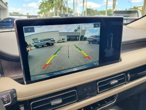 Used 2022 Lincoln Nautilus Reserve image 22