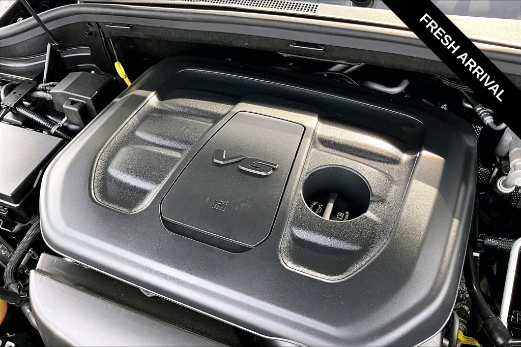 Used 2020 Dodge Durango SXT w/ 3rd Row Seating Group RWD image 30