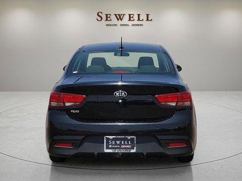 Used 2019 Kia Rio LX FWD image 4