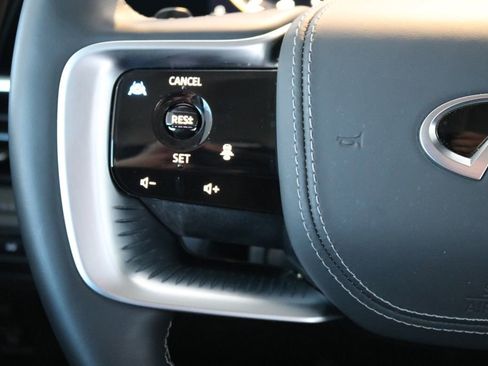 Certified 2025 INFINITI QX80 Sensory image 51