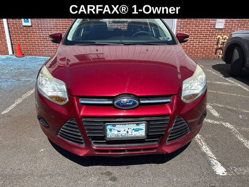 Used 2013 Ford Focus SE w/ SE Winter Pkg FWD image 2
