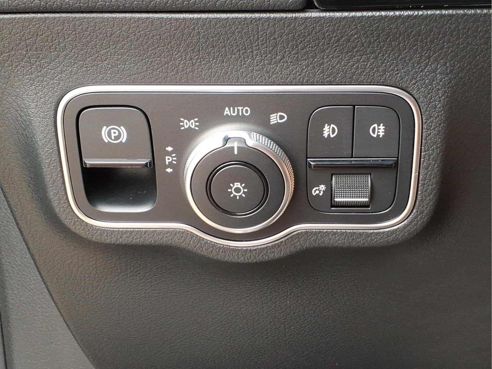 Certified 2023 Mercedes-Benz GLA 250 4MATIC image 22