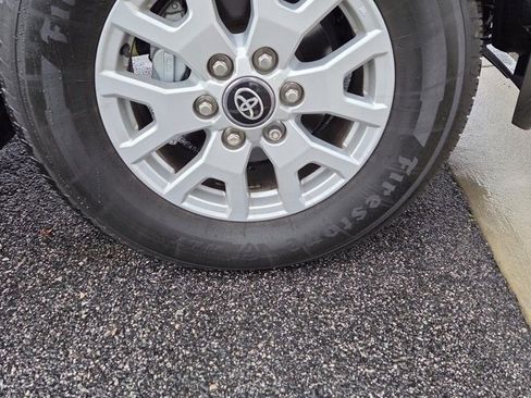 Used 2025 Toyota Tacoma SR5 image 4