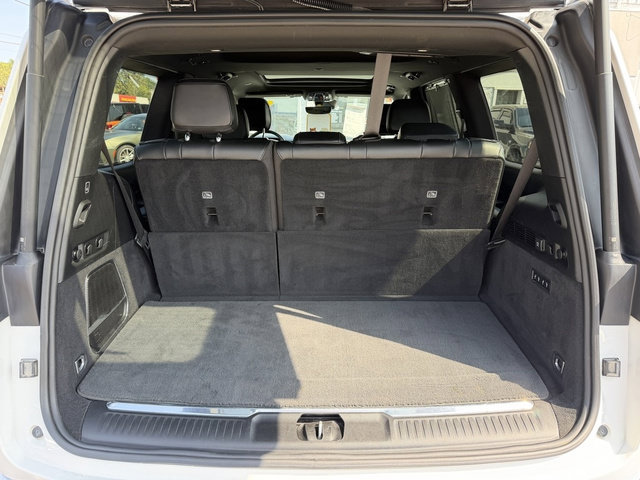 Used 2023 Jeep Grand Wagoneer 4WD image 6