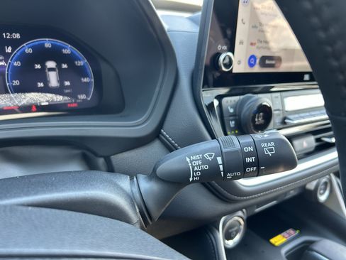 Used 2026 Toyota Grand Highlander AWD Hybrid image 27