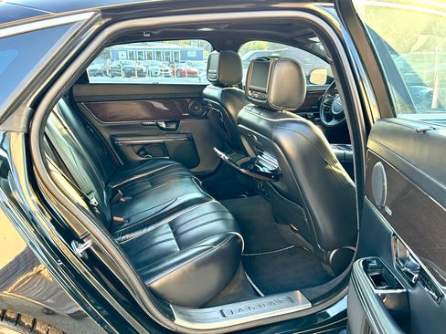 Used 2013 Jaguar XJ L Supercharged image 19
