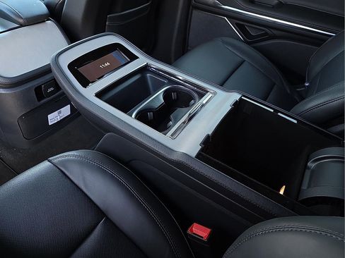 New 2026 Lincoln Navigator L Reserve w/ Jet Appearance Package AWD/4WD image 13