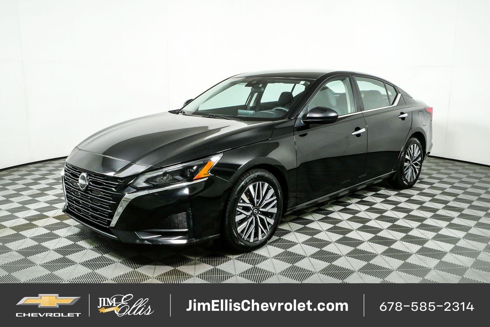 Used 2024 Nissan Altima 2.5 SV FWD image 24