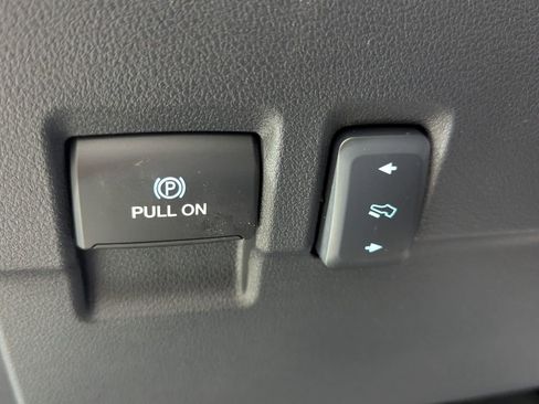 Used 2023 Ford F250 Lariat w/ Sport Appearance Package image 15