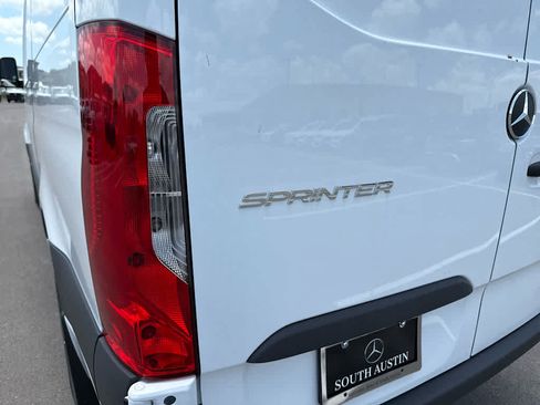 New 2025 Mercedes-Benz Sprinter 2500 image 12