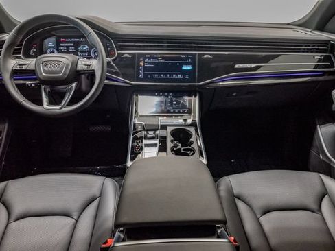 Used 2025 Audi Q8 Premium Plus w/ Premium Plus Package AWD/4WD image 24