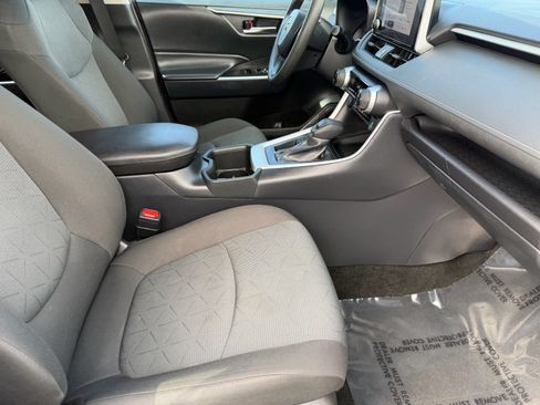 Used 2024 Toyota RAV4 XLE FWD image 13