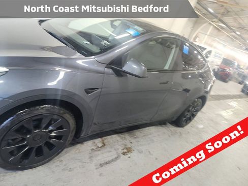 Used 2023 Tesla Model Y Long Range image 1