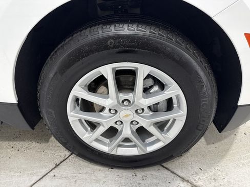 Used 2023 Chevrolet Equinox LT FWD image 31