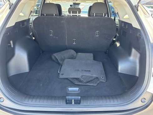 Used 2025 Kia Sportage LX image 31