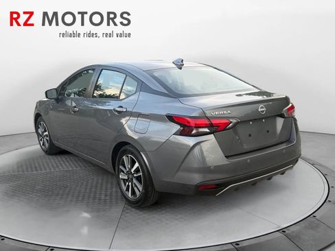 Used 2025 Nissan Versa SV FWD image 3