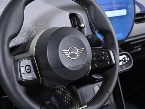 Used 2025 MINI Cooper S FWD image 15
