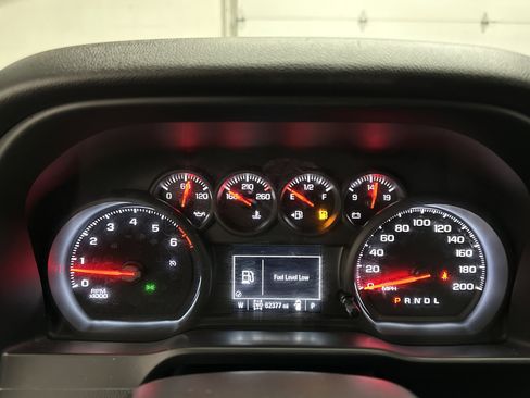 Used 2019 Chevrolet Silverado 1500 Custom w/ Custom Value Package image 24