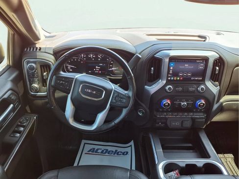 Used 2021 GMC Sierra 1500 SLT AWD/4WD image 9