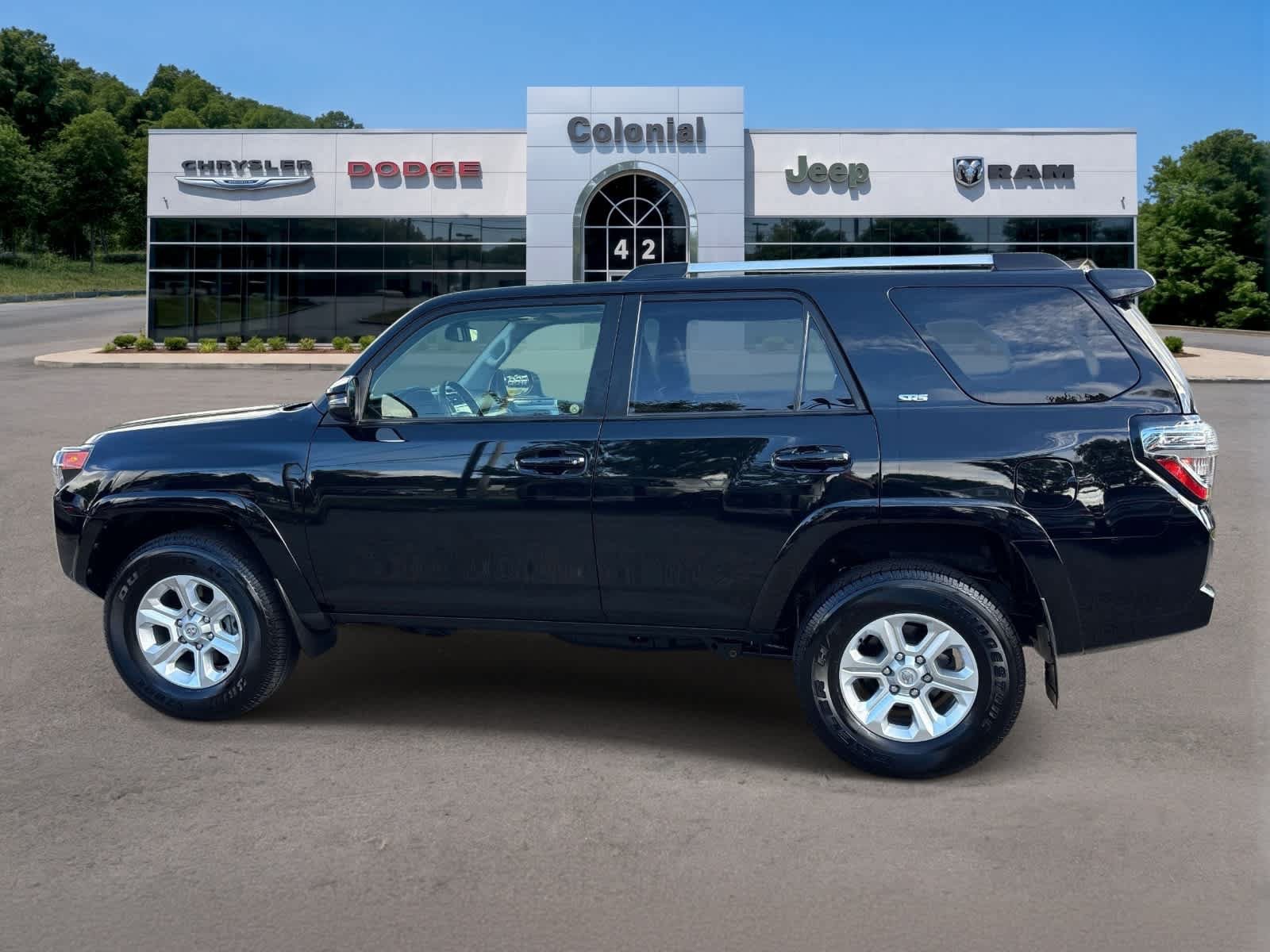 Used 2024 Toyota 4Runner SR5 Premium w/ Moonroof Package AWD/4WD image 2