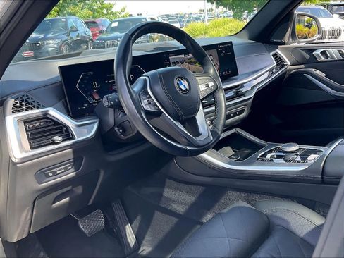 Used 2024 BMW X5 xDrive40i w/ Premium Package AWD/4WD image 17