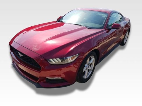 Used 2017 Ford Mustang Coupe image 1