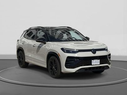 New 2026 Volkswagen Tiguan SE R-Line