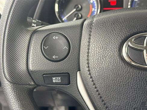 Used 2019 Toyota Corolla L image 15