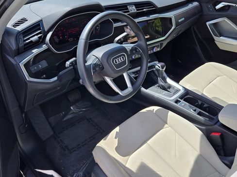 Used 2023 Audi Q3 2.0T Premium w/ Convenience Package AWD/4WD image 11