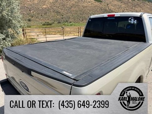 Used 2017 Ford F350 Lariat w/ Lariat Ultimate Package AWD/4WD image 13
