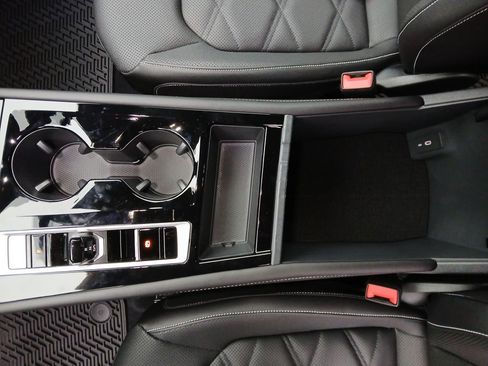 New 2026 Volkswagen Atlas SE image 24