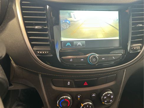 Used 2017 Chevrolet Trax LS image 10