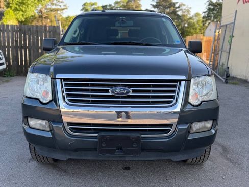 Used 2010 Ford Explorer XLT RWD image 3