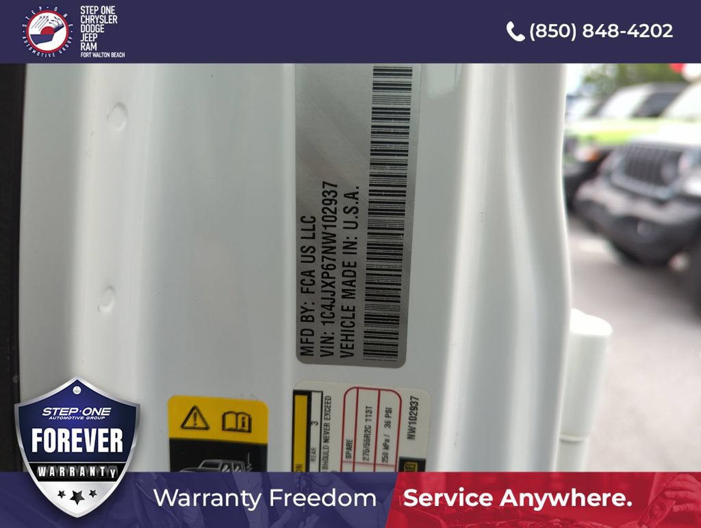 Used 2022 Jeep Wrangler Unlimited Sahara AWD/4WD image 36