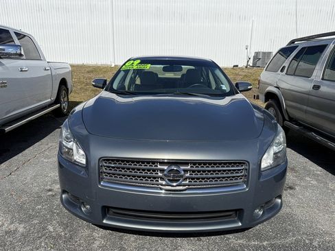 Used 2009 Nissan Maxima 3.5 SV image 2