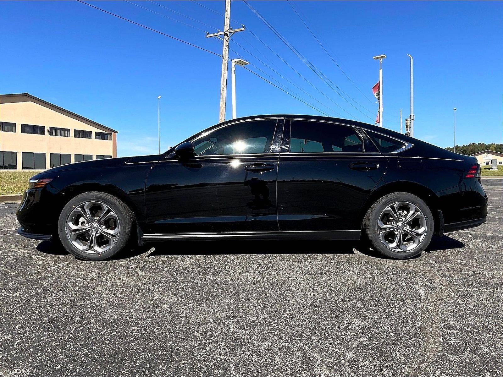 Certified 2024 Honda Accord EX image 5